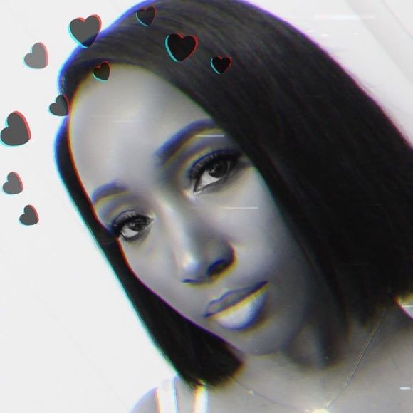 Meet your Posher, Jamillia - Picture 1 of 1